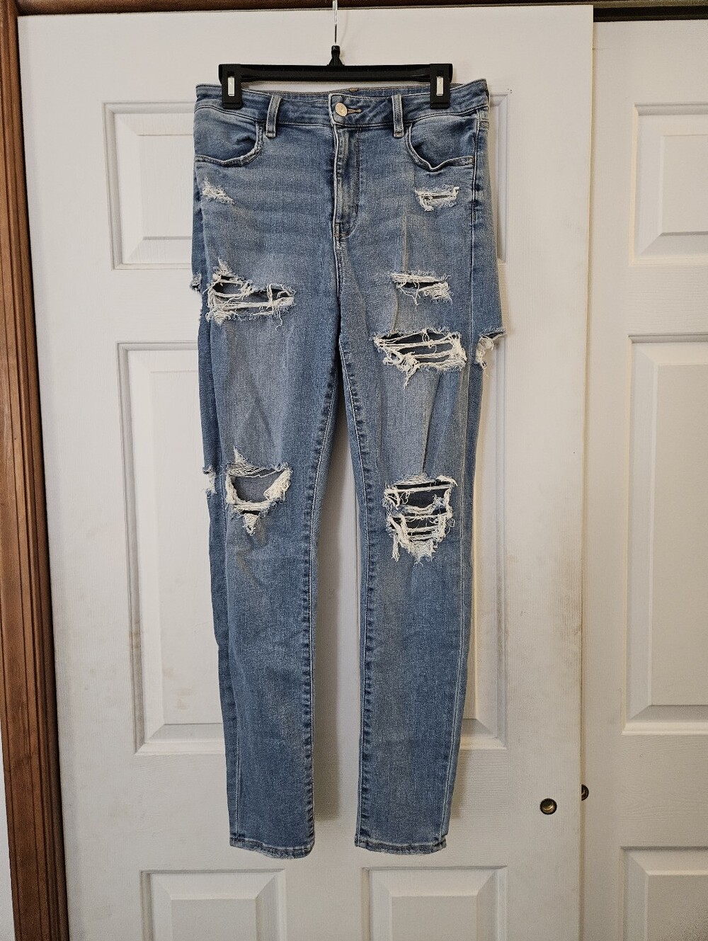 American Eagle Outfitters Distressed Skinny Jeans - Light Blue Denim
